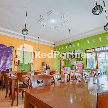 Nafisa Homestay Syariah Near Jatim Park 3 Batu Mitra Reddoorz Malang Exterior foto