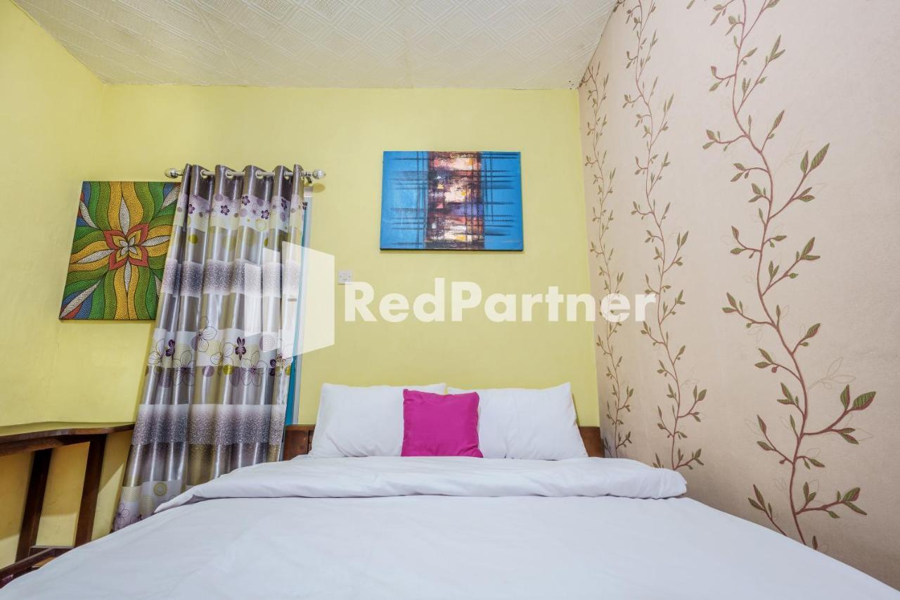 Nafisa Homestay Syariah Near Jatim Park 3 Batu Mitra Reddoorz Malang Exterior foto